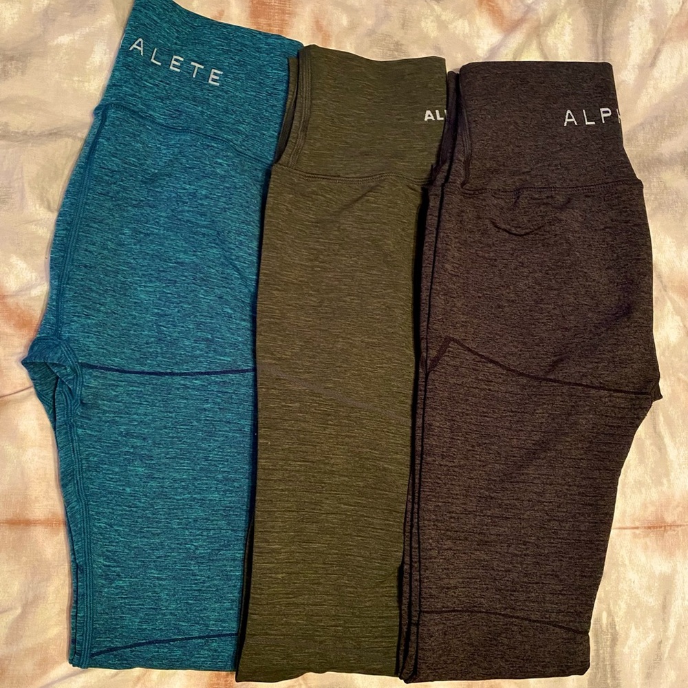Alphalete revival leggings medium
